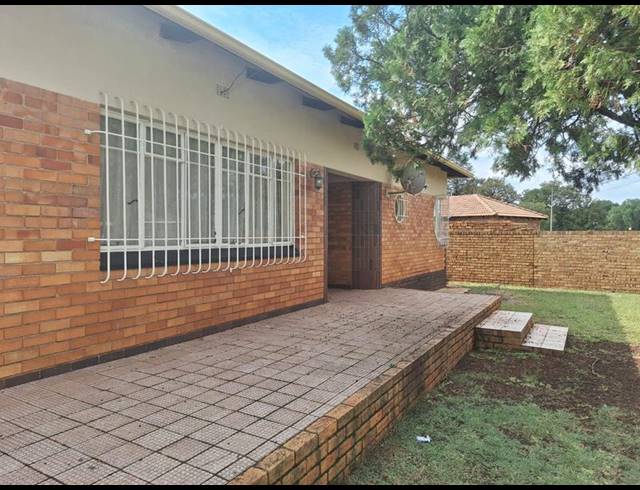3 BEDROOM PROPERTY TO RENT IN STRUBENVALE